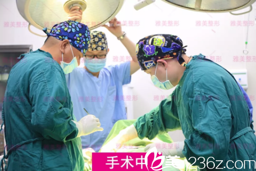 肖征刚15分钟6步无痕唯美丰胸手术中 肖征刚15分钟6步无痕唯美丰胸手术中