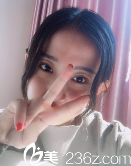 好看了许多哦 好看了许多哦