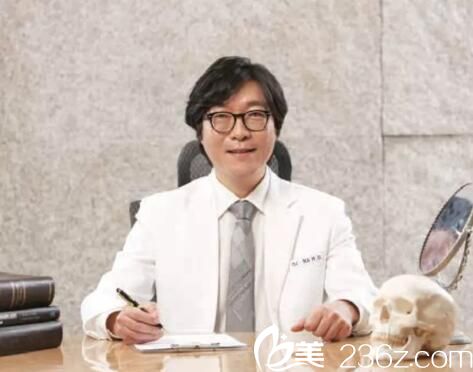 沈阳安娜宝士丽医疗美容整形医院韩国整形外科院长罗钰周 沈阳安娜宝士丽医疗美容整形医院韩国整形外科院长罗钰周