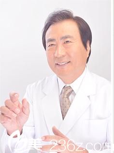 热情洋溢的院长