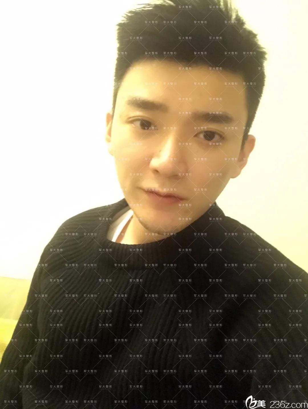 束<span style= 束<span style=