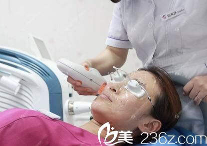 做光子嫩肤过程中