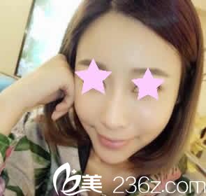 我在南宁华美做全脸埋线提升术后第2天照片