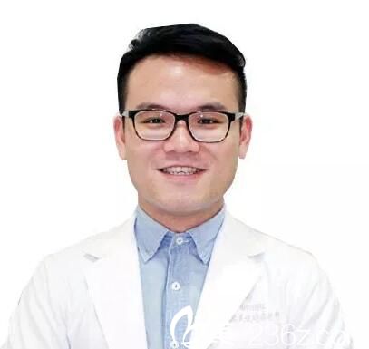 中国台湾雅美姬时尚诊所庄凯复医生