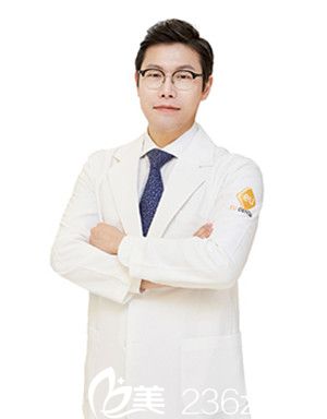 韩国EU颌面轮廓整形外科代表院长金钟润