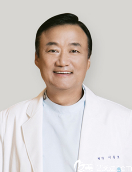 韩国光明世界眼科李钟虎院长