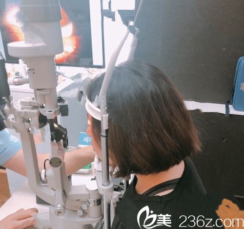 韩国光明世界眼科眼内晶体植入术复查