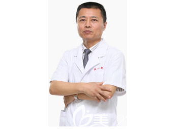 广州博仕隆胸医生张建军博士