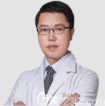 重庆艺星整形黄彪 重庆艺星整形黄彪