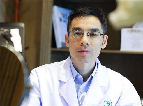 东阳丽莱整形院长沈干