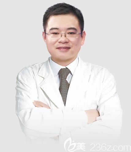 赣州叶子医疗美容特聘院长易普锋介绍 赣州叶子医疗美容特聘院长易普锋介绍