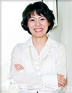 朴惠俊 韩国MIZ(美姿)整形外科医院院长 朴惠俊 韩国MIZ(美姿)整形外科医院院长