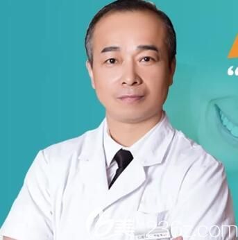 李俊峰，无锡同舟口腔科主任口腔执业医师