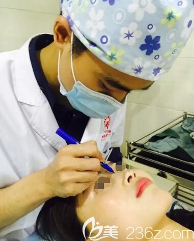 注射隆鼻前彭建医生划线设计方案