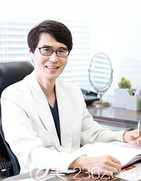 金承俊 韩国Renovo整形外科代表院长 金承俊 韩国Renovo整形外科代表院长