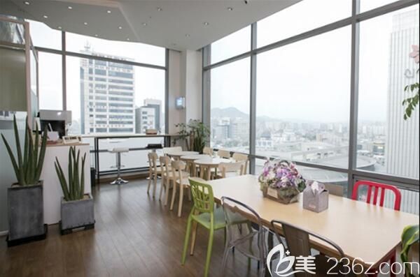 韩国清潭i整形外科环境图