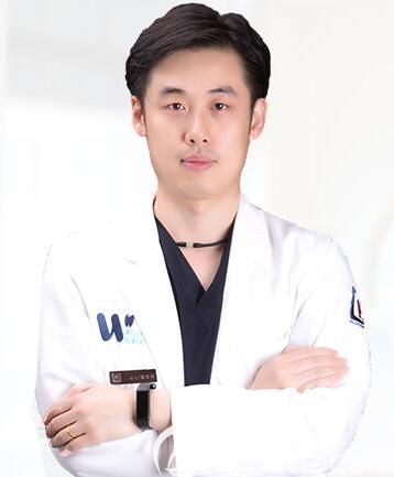 青岛维乐口腔董旭涛医生 青岛维乐口腔董旭涛医生