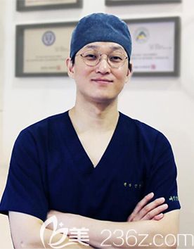 辛韩敬 韩国YEJUNG HOLIC整形外科代表院长 辛韩敬 韩国YEJUNG HOLIC整形外科代表院长
