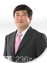 尹槿喆 韩国秀整形外科院长 尹槿喆 韩国秀整形外科院长