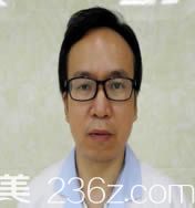 口腔医生陆千程