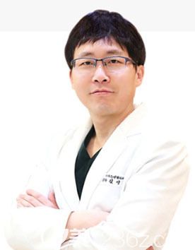 金永哲 韩国米达斯整形外科院长 金永哲 韩国米达斯整形外科院长