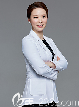 韩国DIONE吸脂皮肤门诊林珠延院长