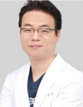 韩国Daily整形外科皮肤科李承钟院长