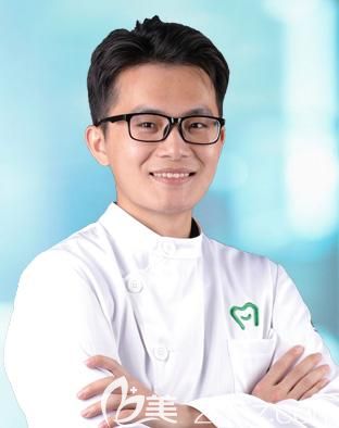 中山好民生口腔种植/修复医生黄仁章 中山好民生口腔种植/修复医生黄仁章