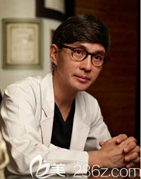 韩国安晟镇整形外科医院安成镇院长 韩国安晟镇整形外科医院安成镇院长