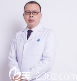 成都市西区医院丰胸医生邓东伟