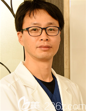 张元起 韩国Dr.J+整形外科代表院长 张元起 韩国Dr.J+整形外科代表院长