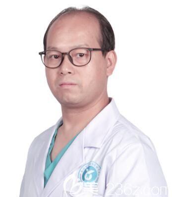 南京博韵口腔医院喻四化医生