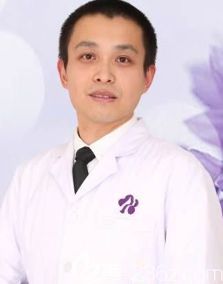 沈阳百嘉丽口腔种植主任孙佥