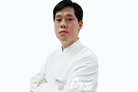 武汉德韩口腔医院技术总监吴胜利医生