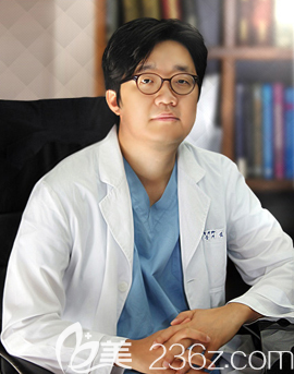 韩国艾丽Elle整形外科金洪圭院长 韩国艾丽Elle整形外科金洪圭院长