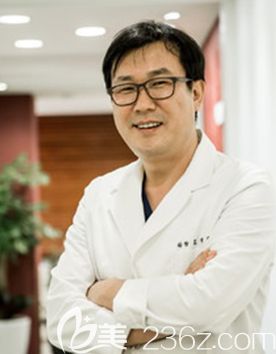 Go, Duckho 韩国I'M整形医院院长 Go, Duckho 韩国I'M整形医院院长