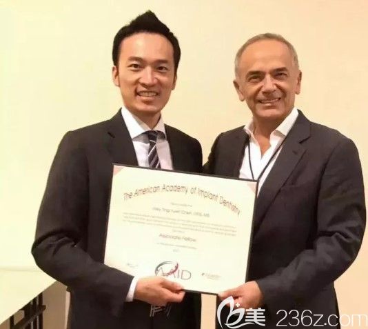 美维口腔陈鼎岳主任与颌窦医生合影照 美维口腔陈鼎岳主任与颌窦医生合影照