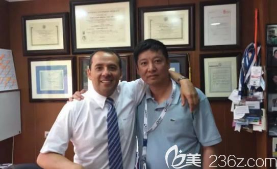 王建文主任荣获了种植病例大赛首名荣誉 王建文主任荣获了种植病例大赛首名荣誉