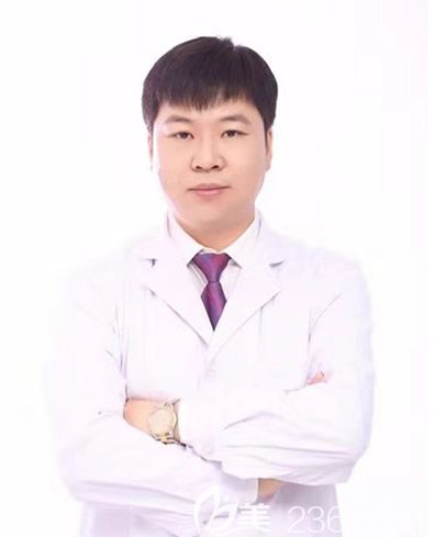 呼和浩特华医鼻整形医生宋耀宗