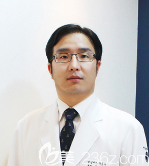 韩国世珍Sejin整形外科皮肤科徐尚佑院长 韩国世珍Sejin整形外科皮肤科徐尚佑院长