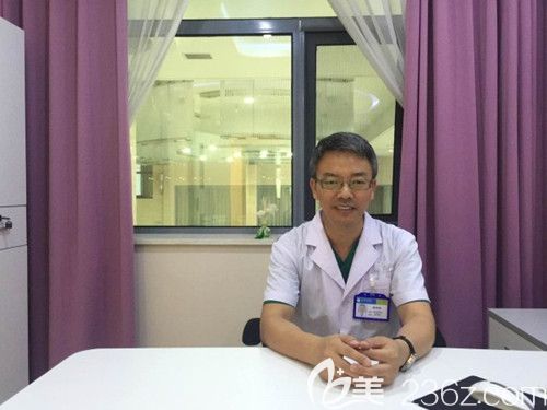 拥有20余年整形经验的唐山苏亚美联臣医生谢洪彬 拥有20余年整形经验的唐山苏亚美联臣医生谢洪彬
