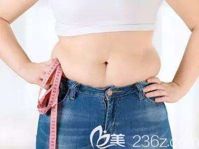 腰腹肥胖会影响我们的身材曲线