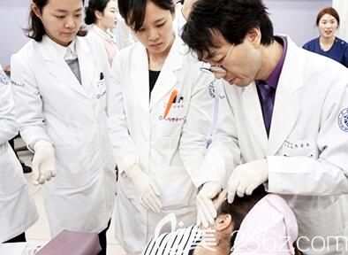 刘钟浩院长为业界<!--<i data=20240703-sp></i>-->授课 刘钟浩院长为业界<!--<i data=20240703-sp></i>-->授课