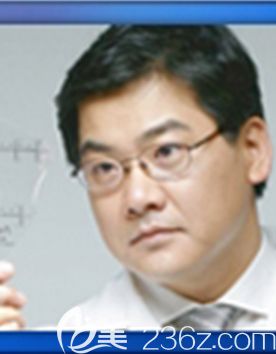 尹智荣 韩国Young&Young整形外科院长 尹智荣 韩国Young&Young整形外科院长