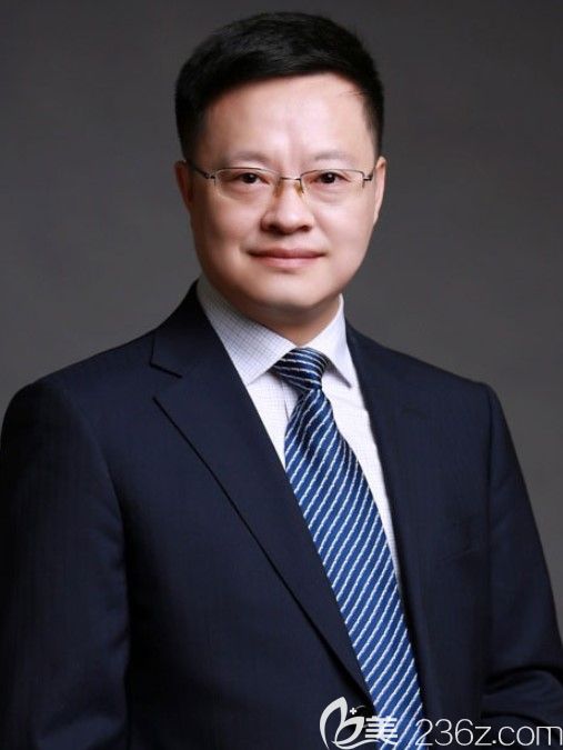 天津爱齿口腔美学修复医生吕春阳 天津爱齿口腔美学修复医生吕春阳