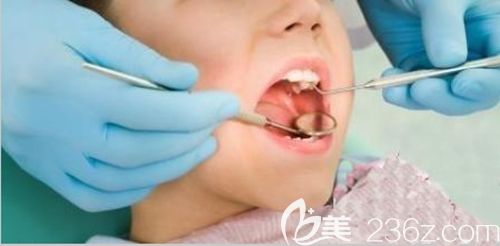 李伟静医生简述口腔治疗中对孩子情绪引导的重要性