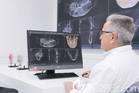 顾客眼中的康斯坦丁博士 顾客眼中的康斯坦丁博士