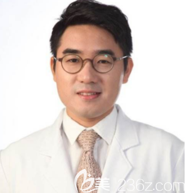 韩国宝士丽整形李承浩院长