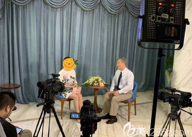 《约见名医》公益大使晓乐专访美奥口腔马建民院长 《约见名医》公益大使晓乐专访美奥口腔马建民院长