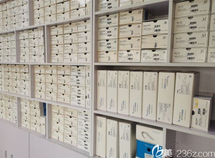 西诺口腔排列满满的正畸库 西诺口腔排列满满的正畸库